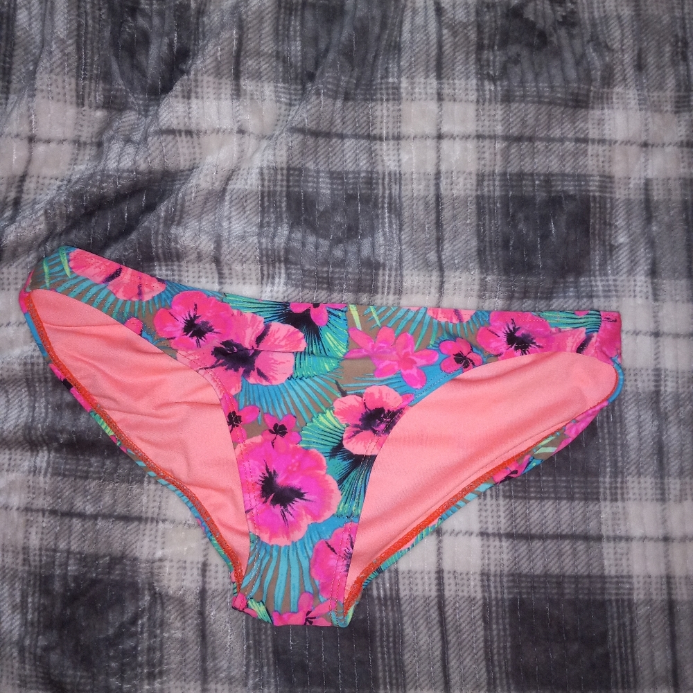 Bathing suit bottoms